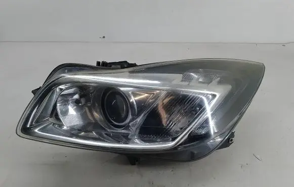 Opel Insignia A Headlight/headlamp 13226792