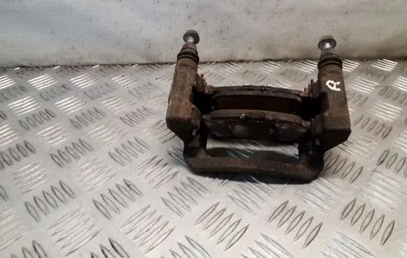 Lexus RX 450H Brake caliper pad carrier rear 