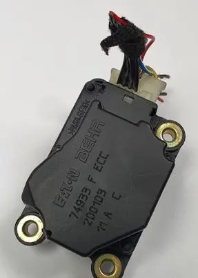 Volvo XC90 A/C air flow flap actuator/motor 74933