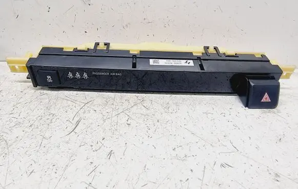 Toyota RAV 4 (XA40) Screen/display/small screen 8395042270