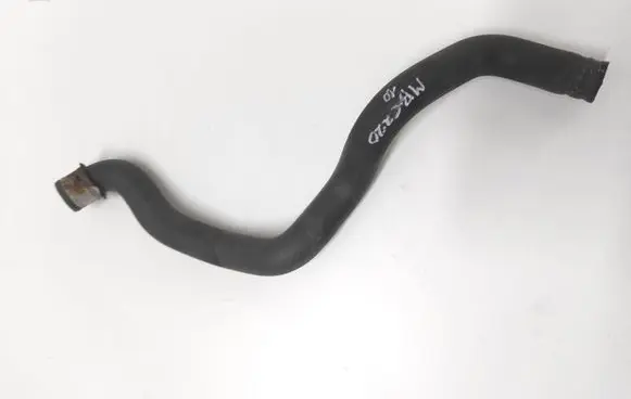 Mercedes-Benz C W204 Engine coolant pipe/hose A2045010982