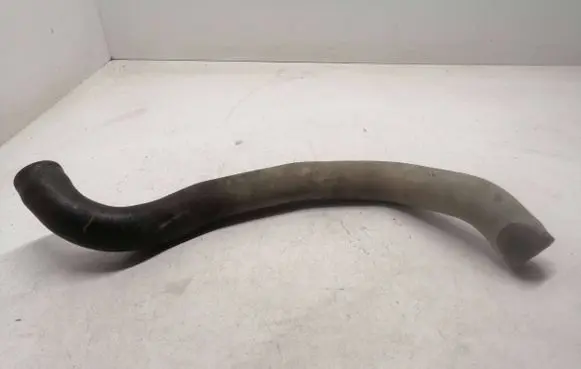 Honda Accord Intercooler pipe mounting bracket 