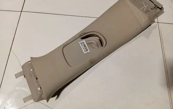 Renault Scenic II - Grand scenic II (B) pillar trim (top) 8200084324