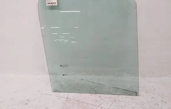 Nissan Primastar Front door window/glass (coupe)