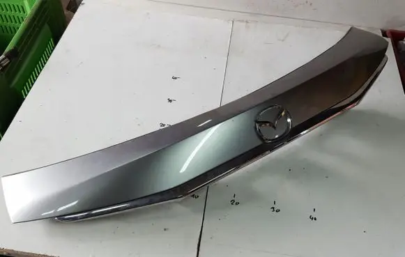 Mazda 6 Tailgate trim 