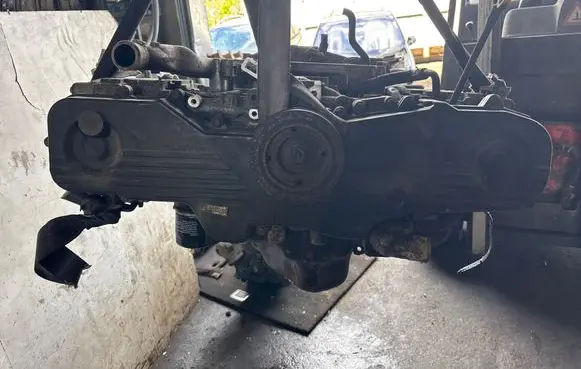 Subaru Legacy Engine EJ20 85BB C117705