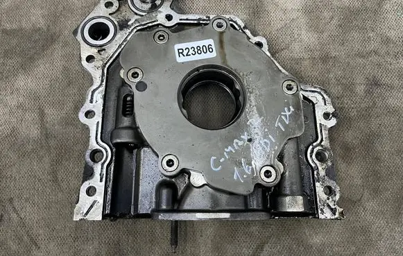 Ford C-MAX II Oil pump 9686038880