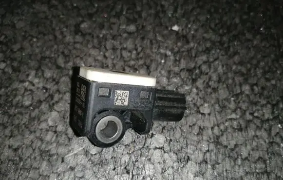 Ford Focus Airbag deployment crash/impact sensor CM5T14B006AA