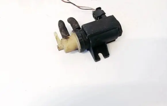 Mercedes-Benz E W212 Turbo solenoid valve a0091533128 70078208