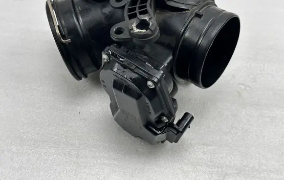 Volvo XC90 EGR valve 32290142