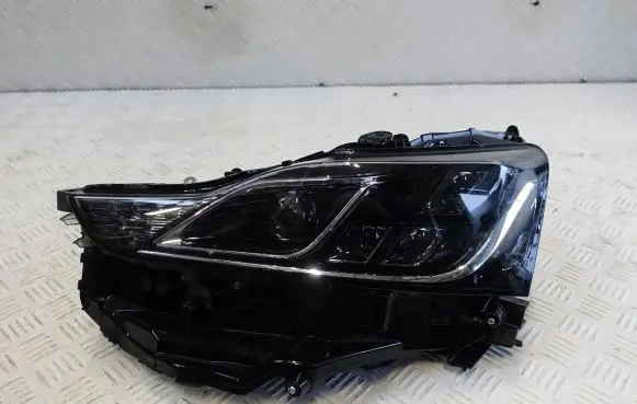 Lexus IS III XE30 Headlight/headlamp