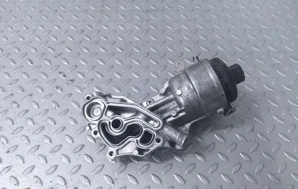 Citroen Berlingo Oil filter mounting bracket 9823532380