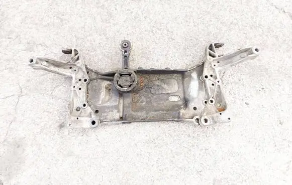 Volkswagen Touran II Front subframe