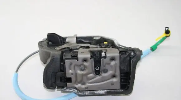 BMW X5 G05 Rear door lock 2641316