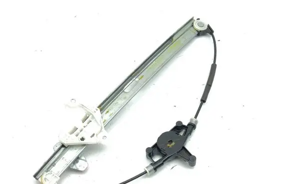 Mazda CX-5 II Front window lifting mechanism without motor