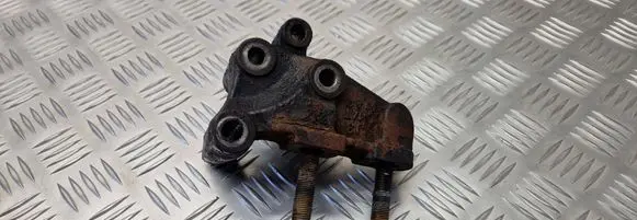KIA Carnival Engine mounting bracket J3MT00A