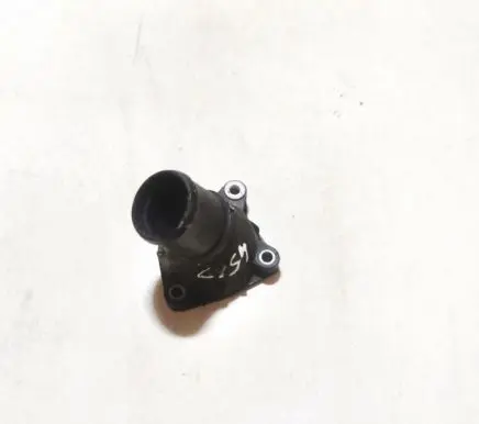 Toyota Auris 150 Engine coolant pipe/hose 163210r011