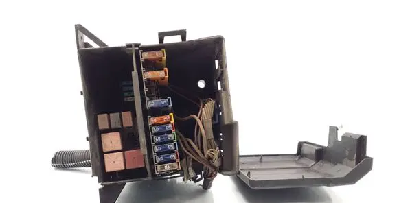Renault Trafic II (X83) Fuse box set 8200321026 93852494