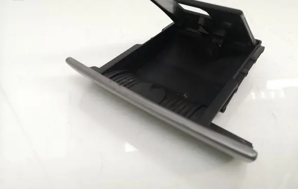 Ashtray (front)