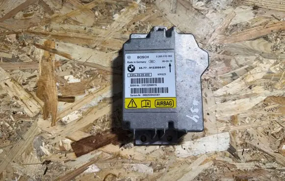BMW 1 E81 E87 Airbag control unit/module 9122500