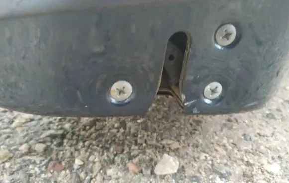 Ford Maverick Rear door lock