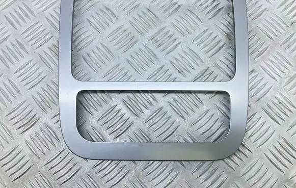 Volkswagen Eos Radio/GPS head unit trim 1Q0858069H 1Q0858071G