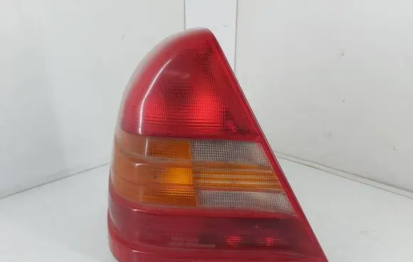 Mercedes-Benz C W202 Rear/tail lights 3301520501 2028200164