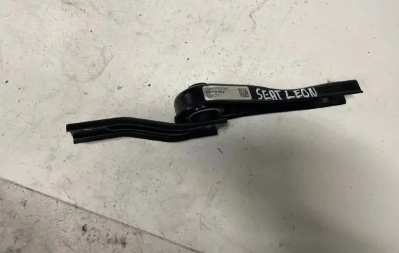 Seat Leon (5F) Gearbox mounting bracket 5Q0199855