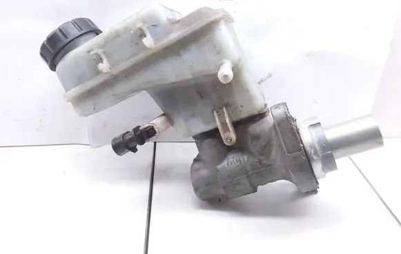 Opel Meriva B Master brake cylinder 32069801
