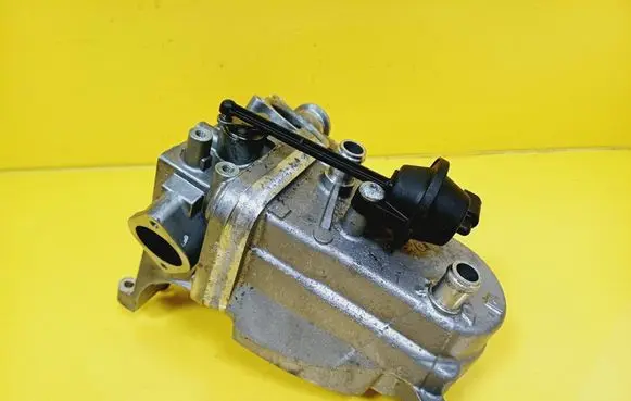 Audi A6 S6 C6 4F EGR valve cooler 059131515R