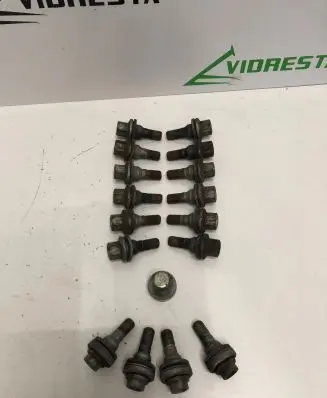 Peugeot 2008 I Anti-theft wheel nuts and lock 