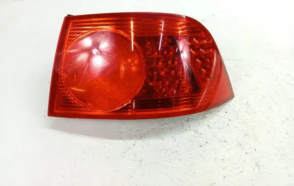 Volkswagen Phaeton Rear/tail lights LAMPAPRAWYTYL