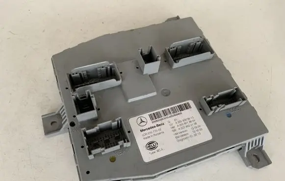 Mercedes-Benz C W205 SAM control unit A2059003913 A2059013904 A2229024108