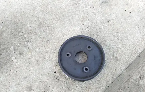 Volvo S40, V40 Power steering pump pulley 7700105711B