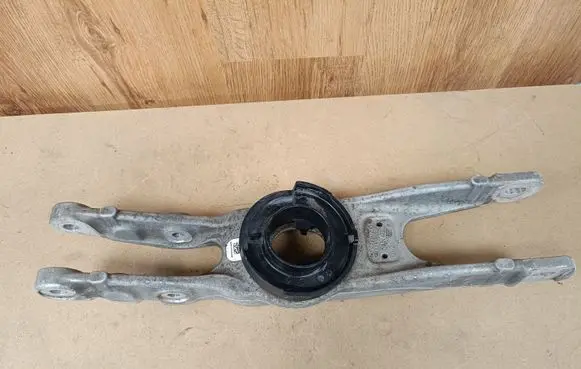 Mercedes-Benz C AMG W205 Rear control arm A2053336300