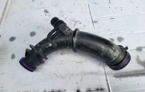 Peugeot 308 Engine coolant pipe/hose Z12002107