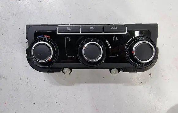 Volkswagen Tiguan Climate control unit 7N0907426AM 5HB00975170 ZJUSW0304