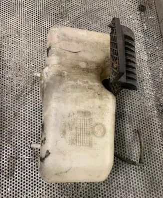 Fiat Ducato Windshield washer fluid reservoir/tank