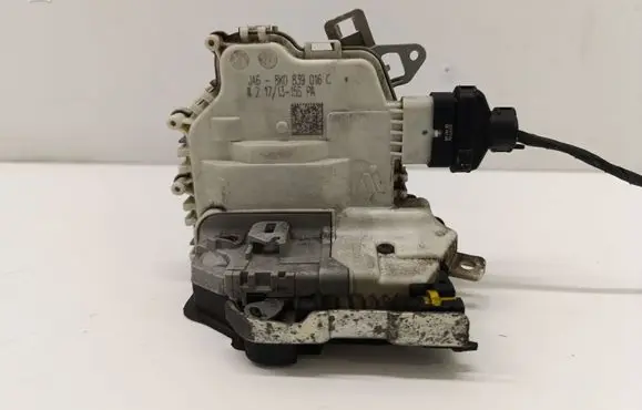 Audi A5 Sportback 8TA Rear door lock 8K0839016C