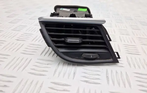 Opel Zafira C Dashboard side air vent grill/cover trim 13432401 364719583 028062017
