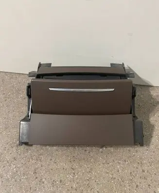 Audi A8 S8 D4 4H Ashtray (rear) 4H0864051B