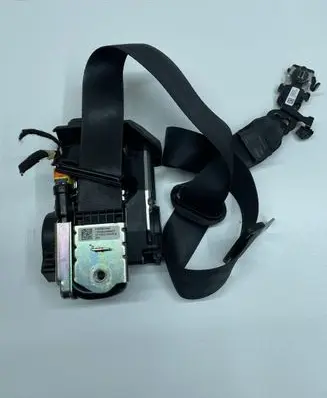 Volvo XC90 Front seatbelt 39844548 17082016 626949800
