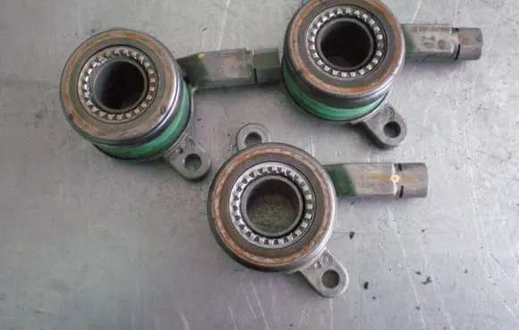 Renault Laguna II Clutch slave cylinder 3062024431 1604