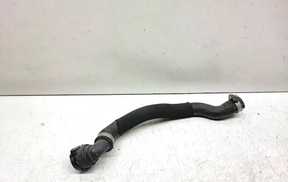 BMW 1 E82 E88 Engine coolant pipe/hose 6928591