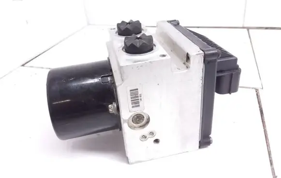 Volkswagen PASSAT B6 ABS Pump 3C0614095P