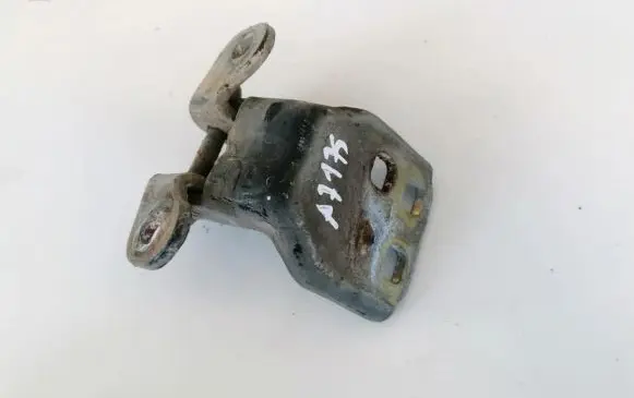 Chrysler Pacifica Rear door lower hinge