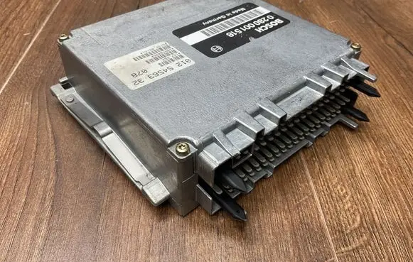 Mercedes-Benz S W140 Engine control unit/module 0125456332 0280001518