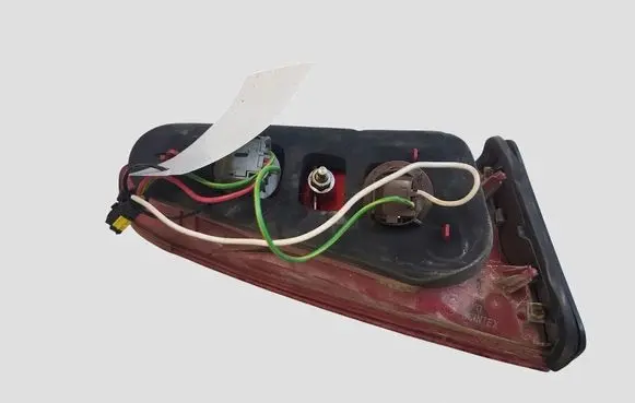 Peugeot 607 Tailgate rear/tail lights