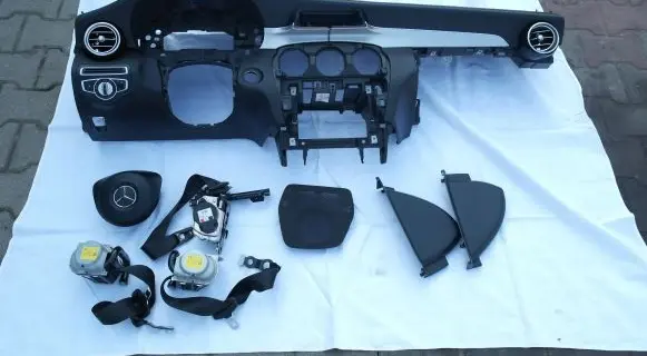 Mercedes-Benz C W205 Dashboard A2056800087 G1712203564 20568000879