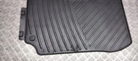 Mercedes-Benz E W212 Front floor mat A2126806448